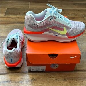 Nike Air Winflo 11 Sky Blue and Orange Athletic Shoes Women’s 11
9.5 Mens